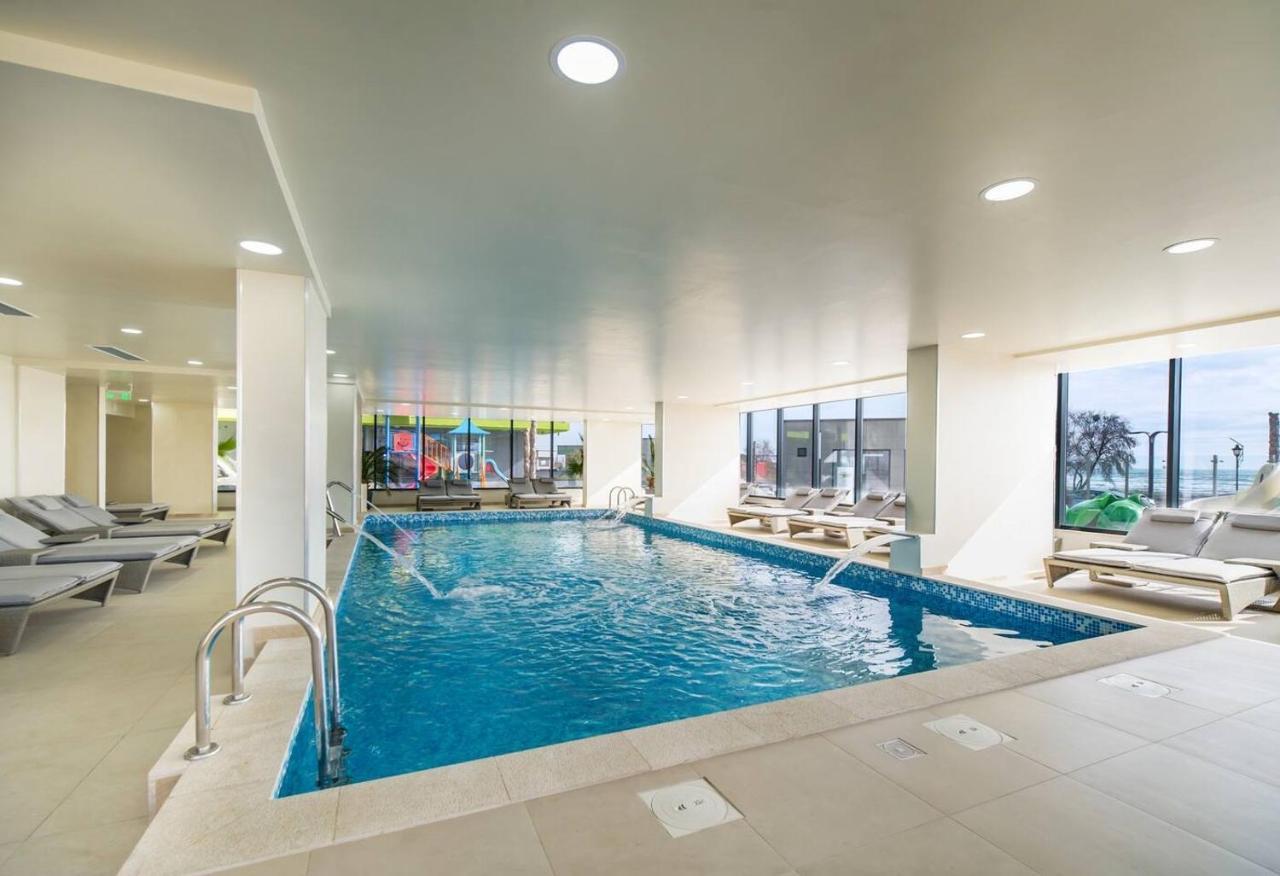 Baby Sea View And Pools Apartment- Mamaia Beach Resort Неводарі Екстер'єр фото