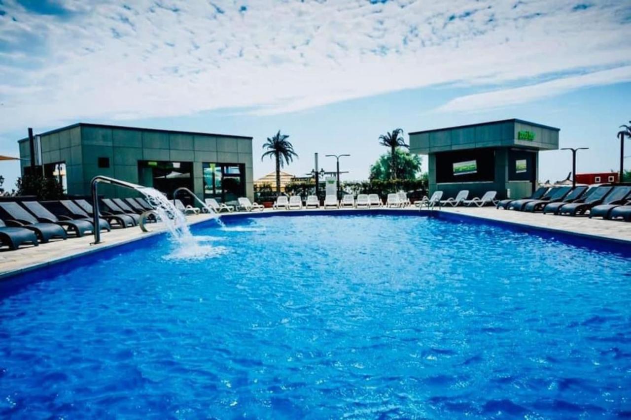 Baby Sea View And Pools Apartment- Mamaia Beach Resort Неводарі Екстер'єр фото