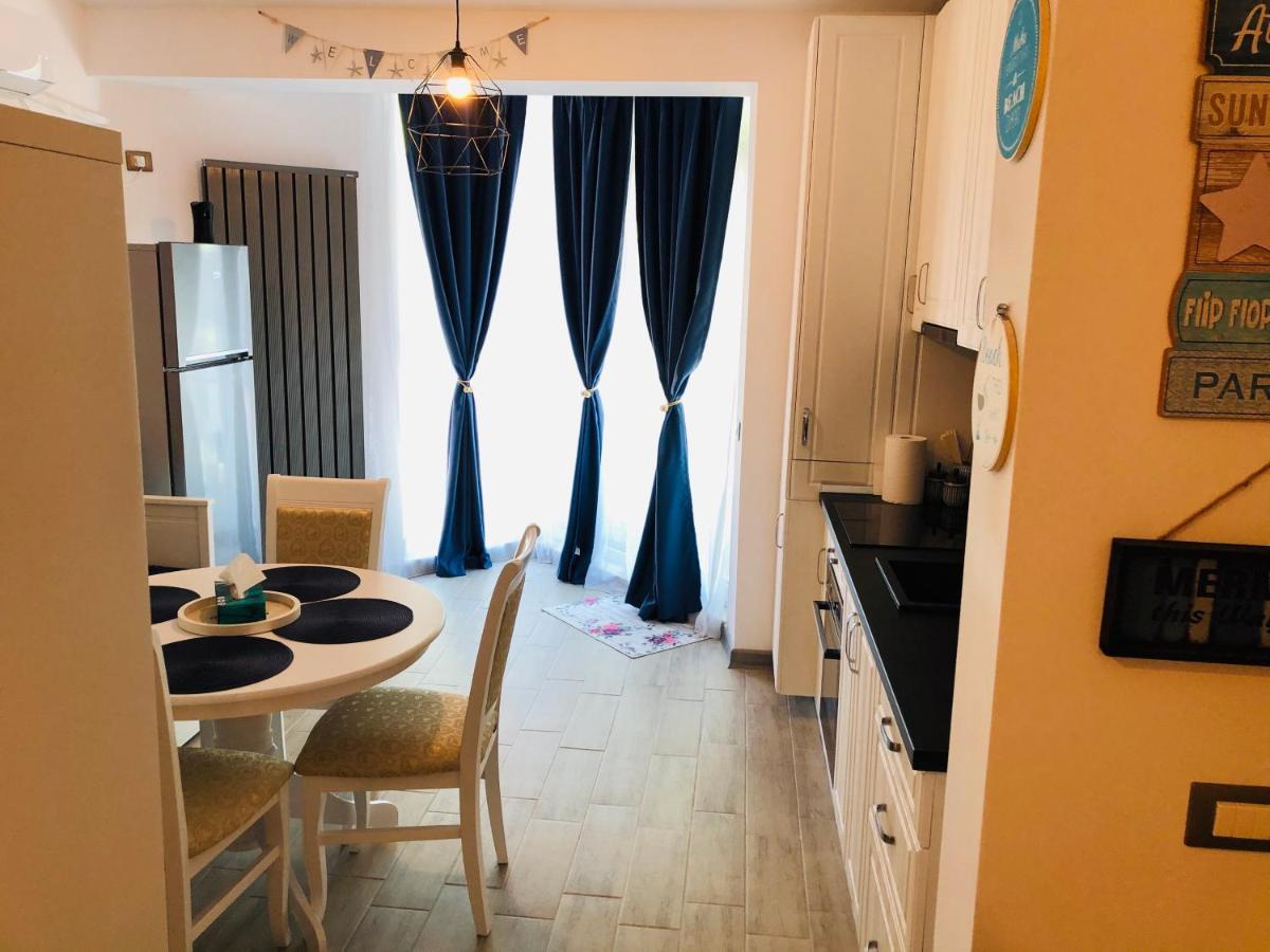 Baby Sea View And Pools Apartment- Mamaia Beach Resort Неводарі Екстер'єр фото